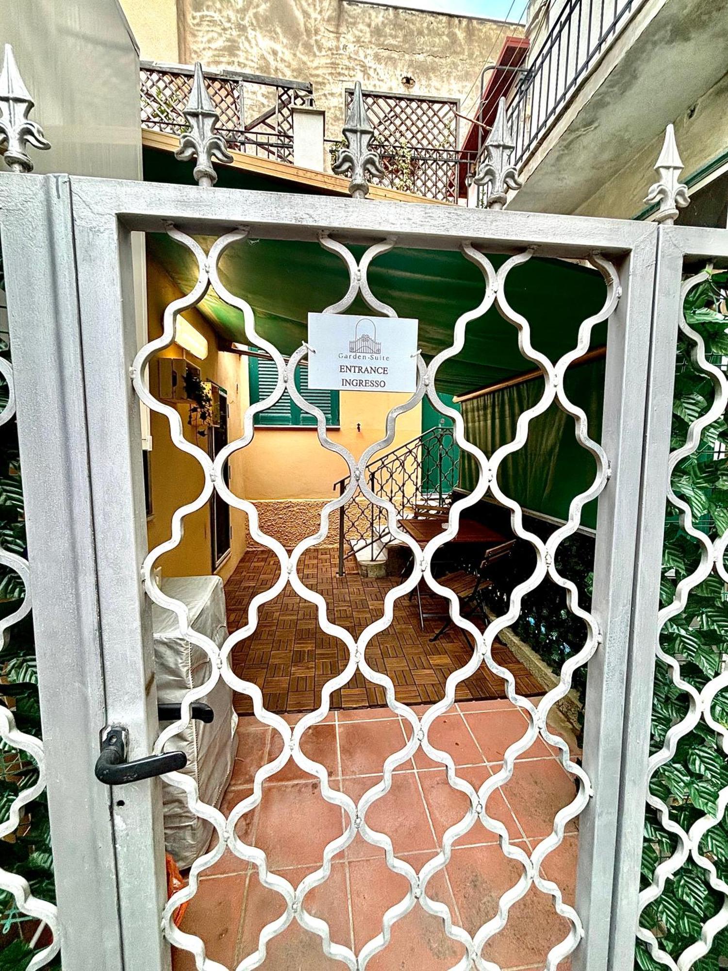 Garden Suite Чивитавекия Екстериор снимка