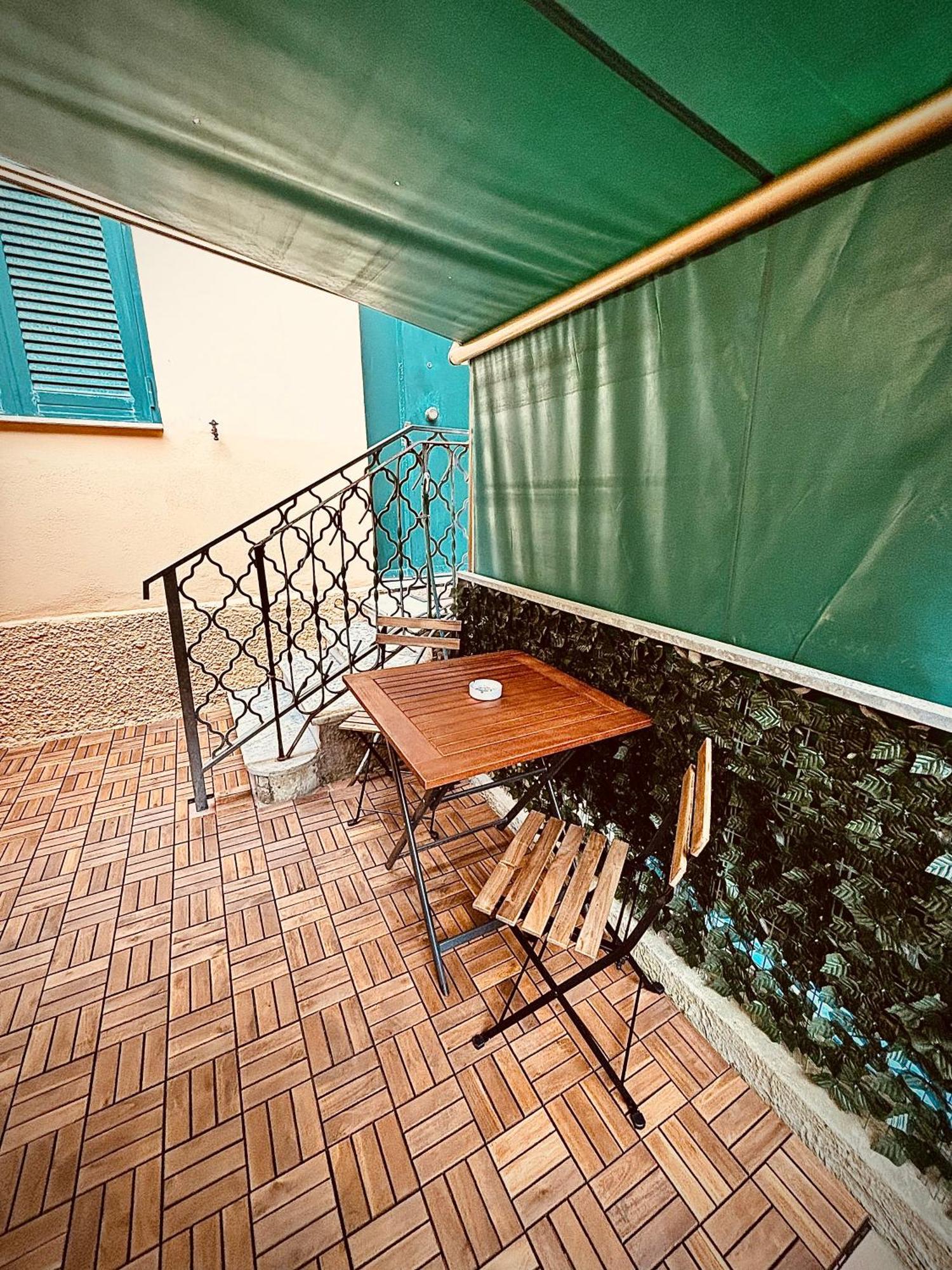 Garden Suite Чивитавекия Екстериор снимка